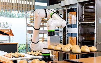 Bakisto: Ein Cobot CRX von Fanuc im Einsatz in Bäckerei
