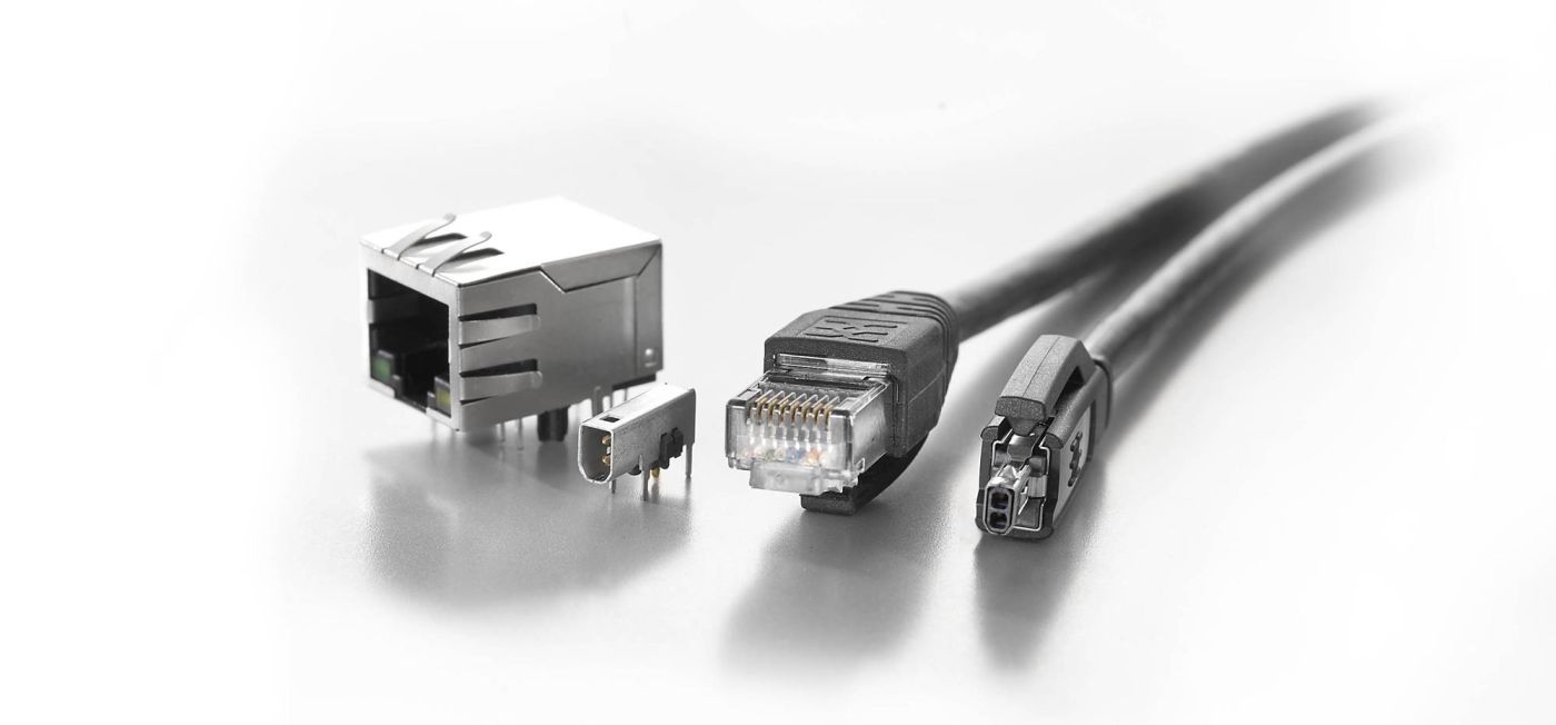 Single Pair Ethernet überzeugt unter anderem mit seinem kompakten Steckgesicht im Vergleich zu RJ45