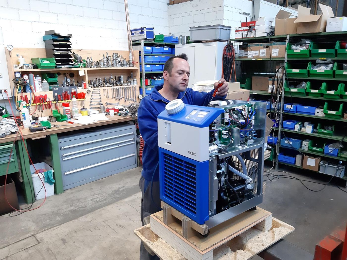 Prematic AG übernimmt die Service- und Reparatur-Dienstleistungen für Kühl- und Temperiergeräte von SMC.