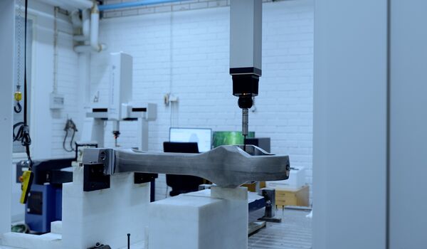 Messvorgang mit der CRYSTA-Apex 122010 3