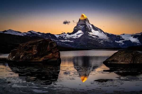 Matterhorn mit heller Spitze