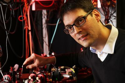 Professor Dr. Artur Widera, TU Kaiserslautern