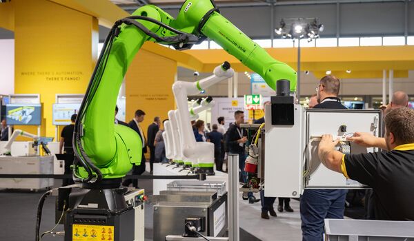 EMO-Austeller zeigen ihre Lösungen zur Automatisierung auf der EMO