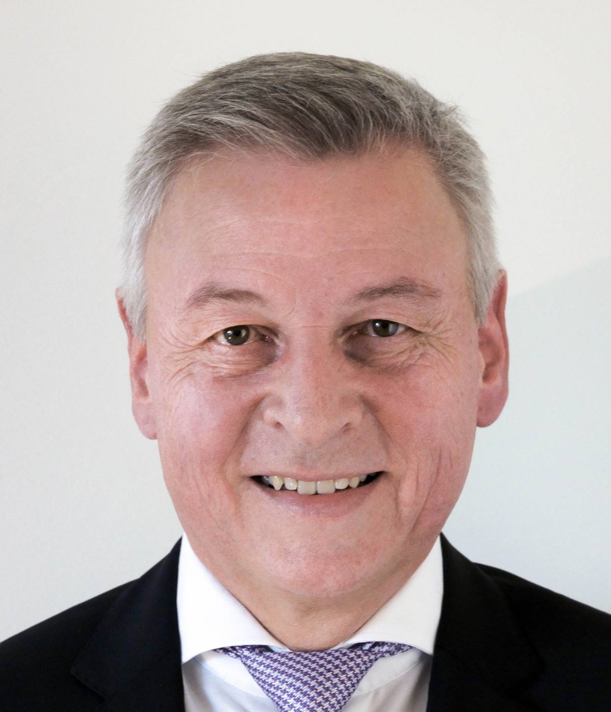 Uwe Burk, Bereichsvorstand PLM | Engineering & Manufacturing bei Bechtle Uwe Burk, Bereichsvorstand PLM | Engineering & Manufacturing bei Bechtle