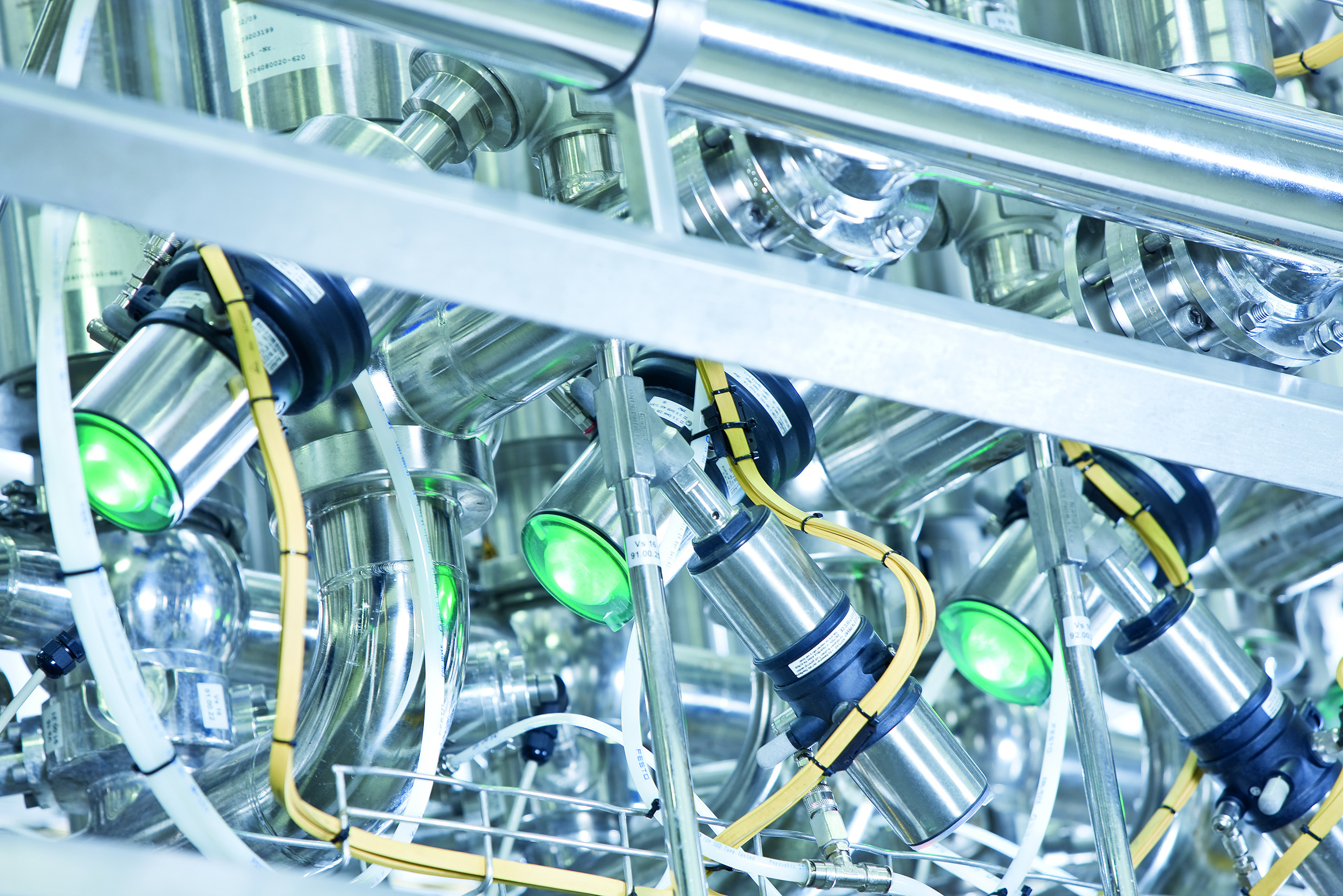 Intelligente Steuerköpfe für Prozessventile von Bürkert