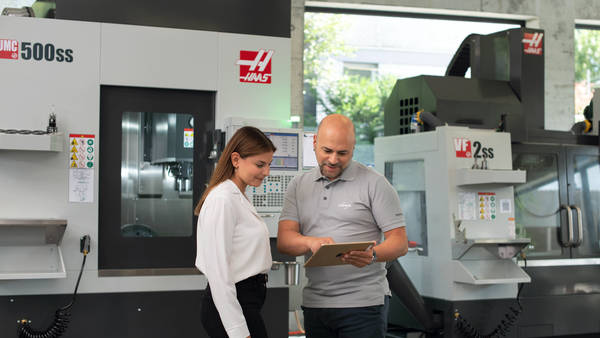 ... und ist unter anderem auch Schweizer Händler von Haas CNC-Werkzeugmaschinen.