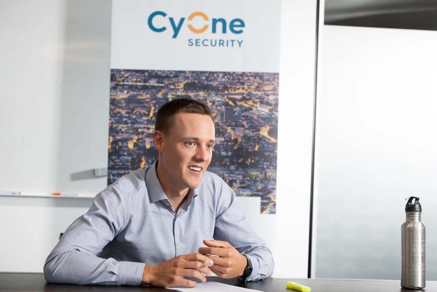 Sichere IoT-Geräte: Ein Interview mit Reto Amstad von der CyOne Security