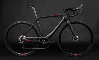 Carbon-Bike mit Bikedrive-Air-System von Maxon