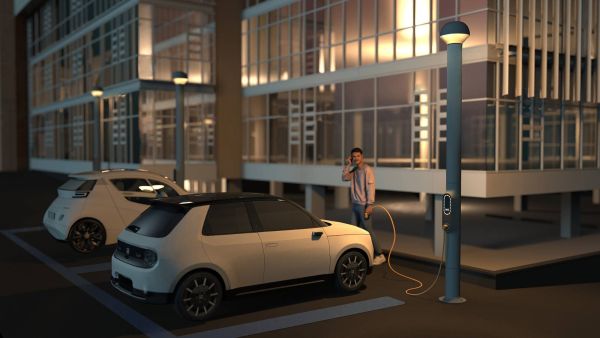 Elektromobilität: Strassenbeleuchtung als Ladesäule